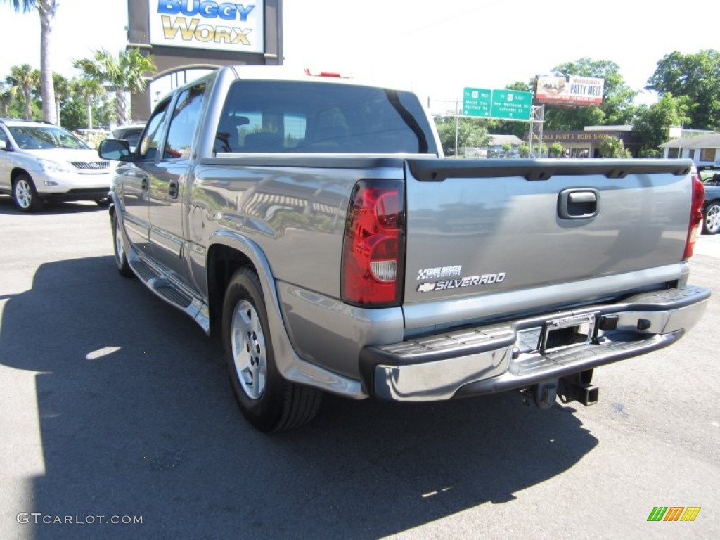 2006 Silverado 1500 LT Crew Cab - Graystone Metallic / Medium Gray photo #9