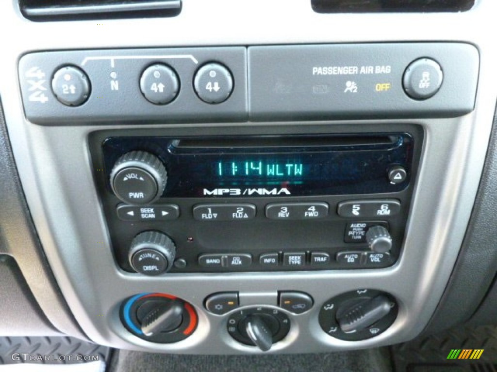 2012 Chevrolet Colorado LT Crew Cab 4x4 Controls Photo #63523764