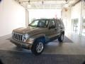 2006 Light Khaki Metallic Jeep Liberty Limited  photo #1