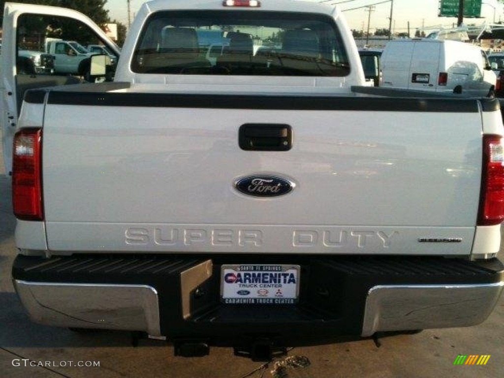 2012 F350 Super Duty XL SuperCab - Oxford White / Steel photo #4