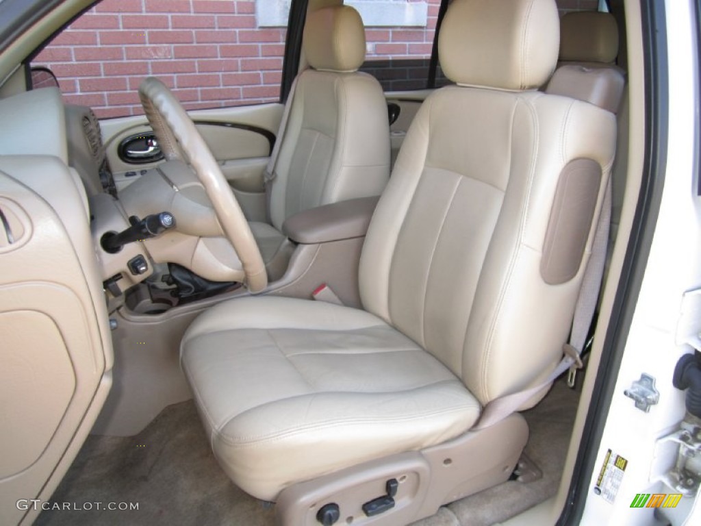 2004 Rainier CXL AWD - Olympic White / Light Cashmere photo #13