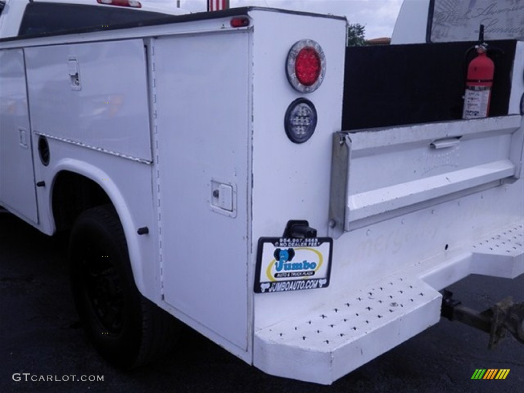 2005 Silverado 2500HD Work Truck Extended Cab Utility Truck - Summit White / Medium Gray photo #7