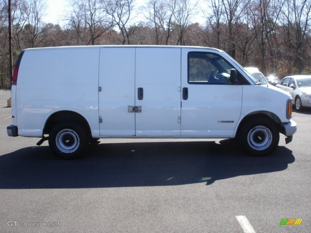 2002 Express 2500 Commercial Van - Summit White / Dark Pewter photo #7