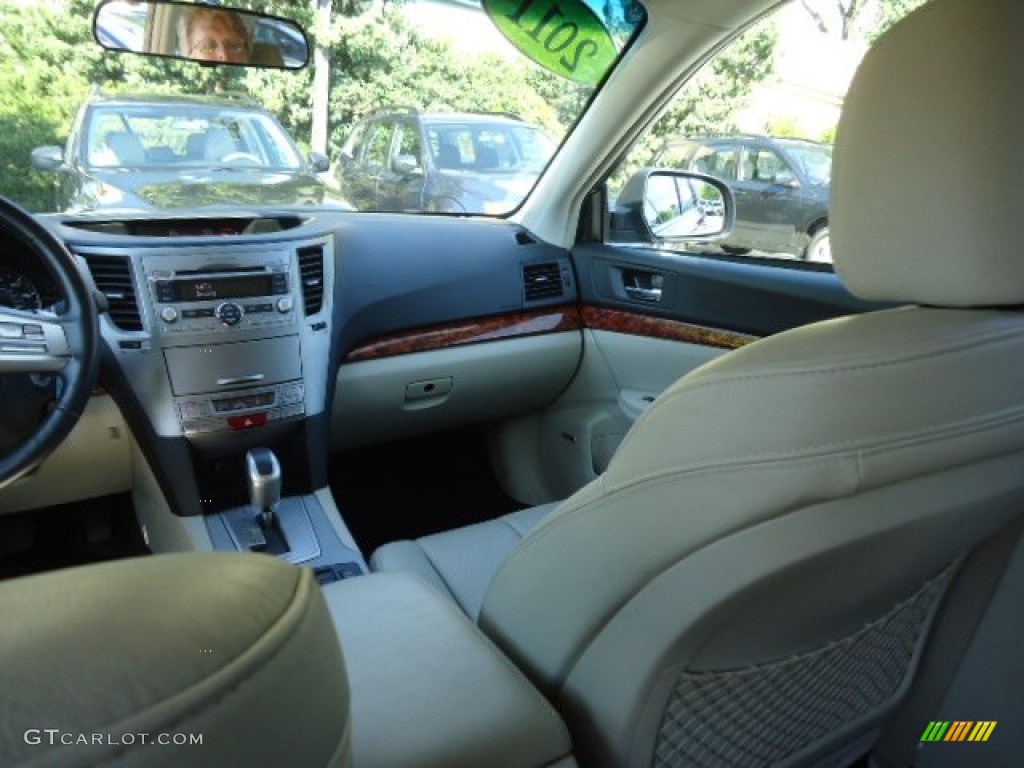 2011 Outback 2.5i Limited Wagon - Caramel Bronze Pearl / Warm Ivory photo #39