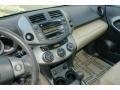 Black - RAV4 4WD Photo No. 7