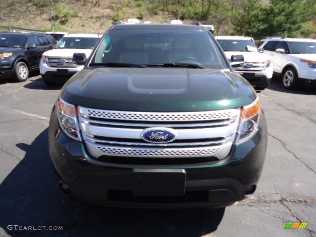 2013 Explorer XLT 4WD - Green Gem Metallic / Medium Light Stone photo #6