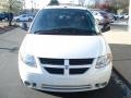 Stone White - Grand Caravan SXT Photo No. 3
