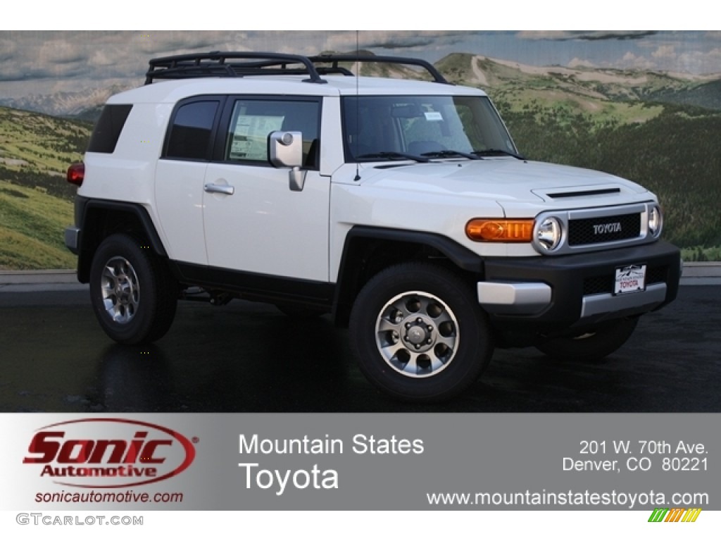 Iceberg White Toyota FJ Cruiser