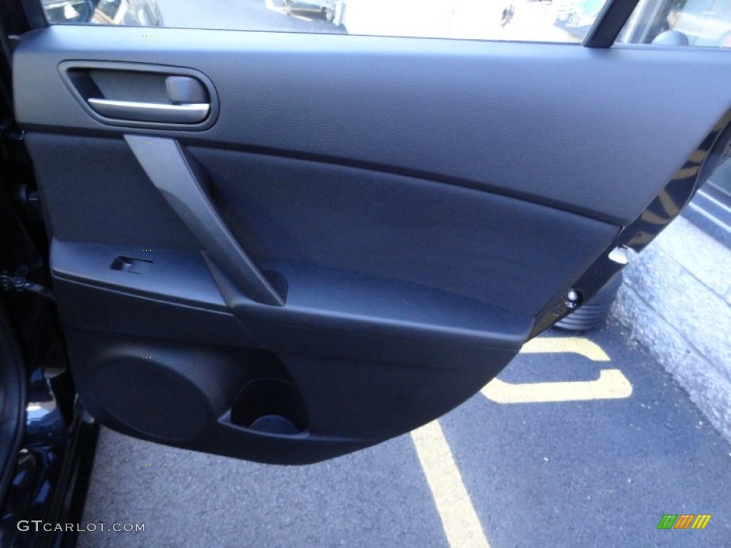 2010 MAZDA3 i Touring 4 Door - Black Mica / Black photo #12