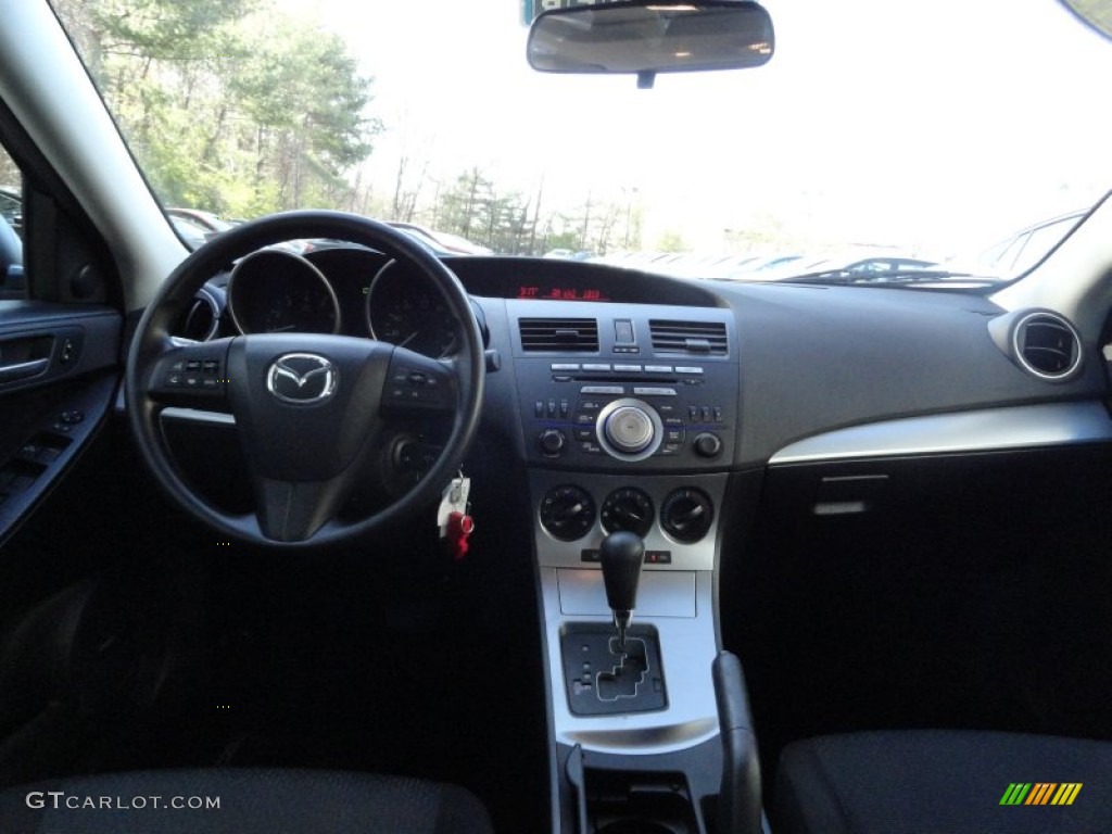 2010 MAZDA3 i Touring 4 Door - Black Mica / Black photo #19