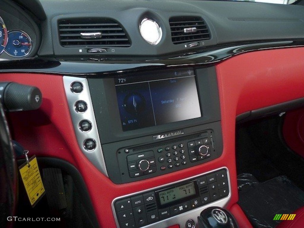 2011 Maserati GranTurismo S Automatic Controls Photo #63547671