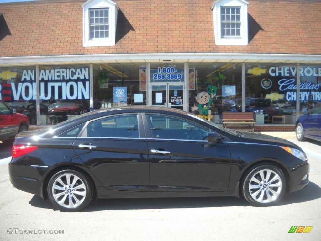2011 Sonata SE 2.0T - Midnight Black / Black photo #2