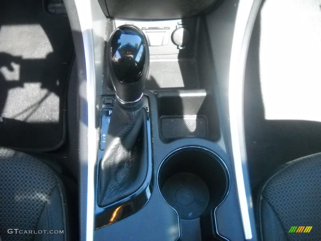 2011 Sonata SE 2.0T - Midnight Black / Black photo #18