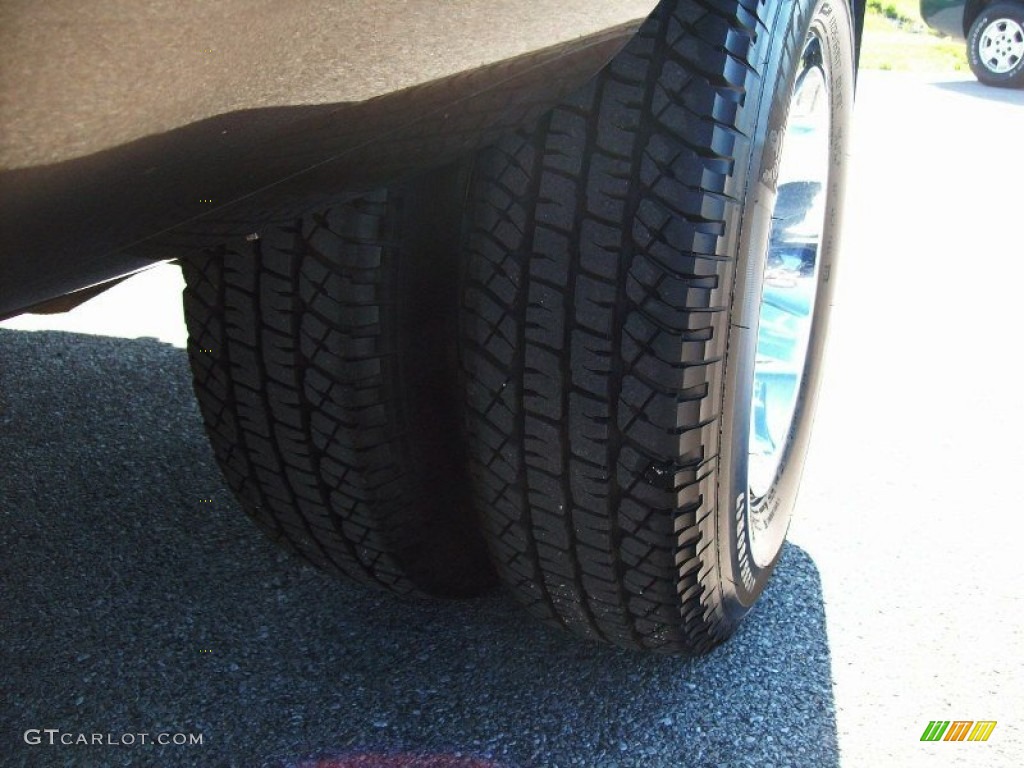 2008 Sierra 3500HD SLT Crew Cab 4x4 Dually - Medium Brown Metallic / Very Dark Cashmere/Light Cashmere photo #24