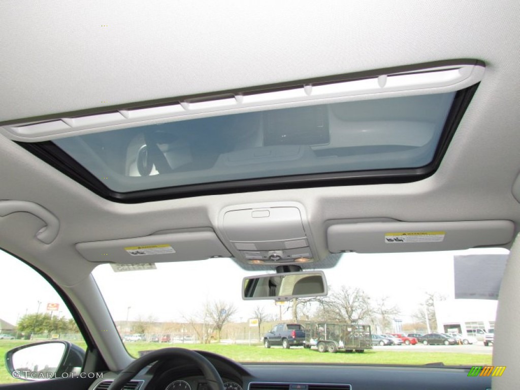 2012 Passat 2.5L SE - Platinum Gray Metallic / Moonrock Gray photo #6