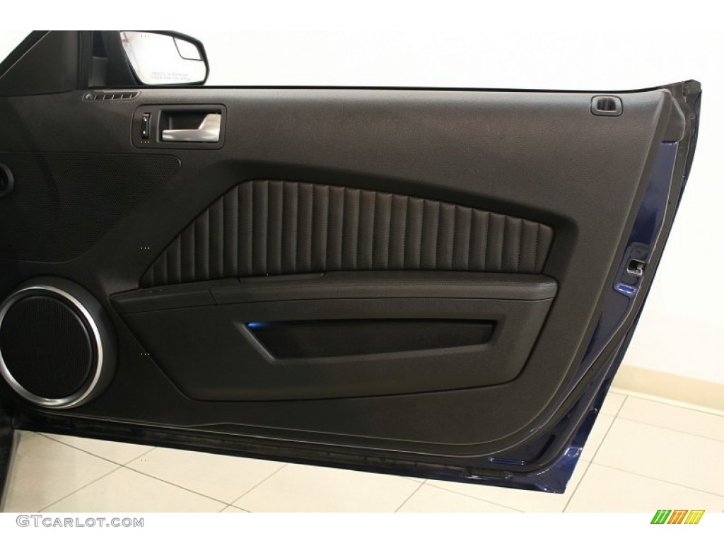 2012 Mustang Shelby GT500 Coupe - Kona Blue Metallic / Charcoal Black/White photo #31