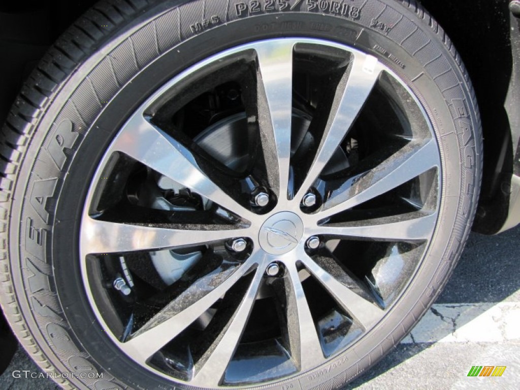 2012 Chrysler 200 S Sedan Wheel Photo #63557971