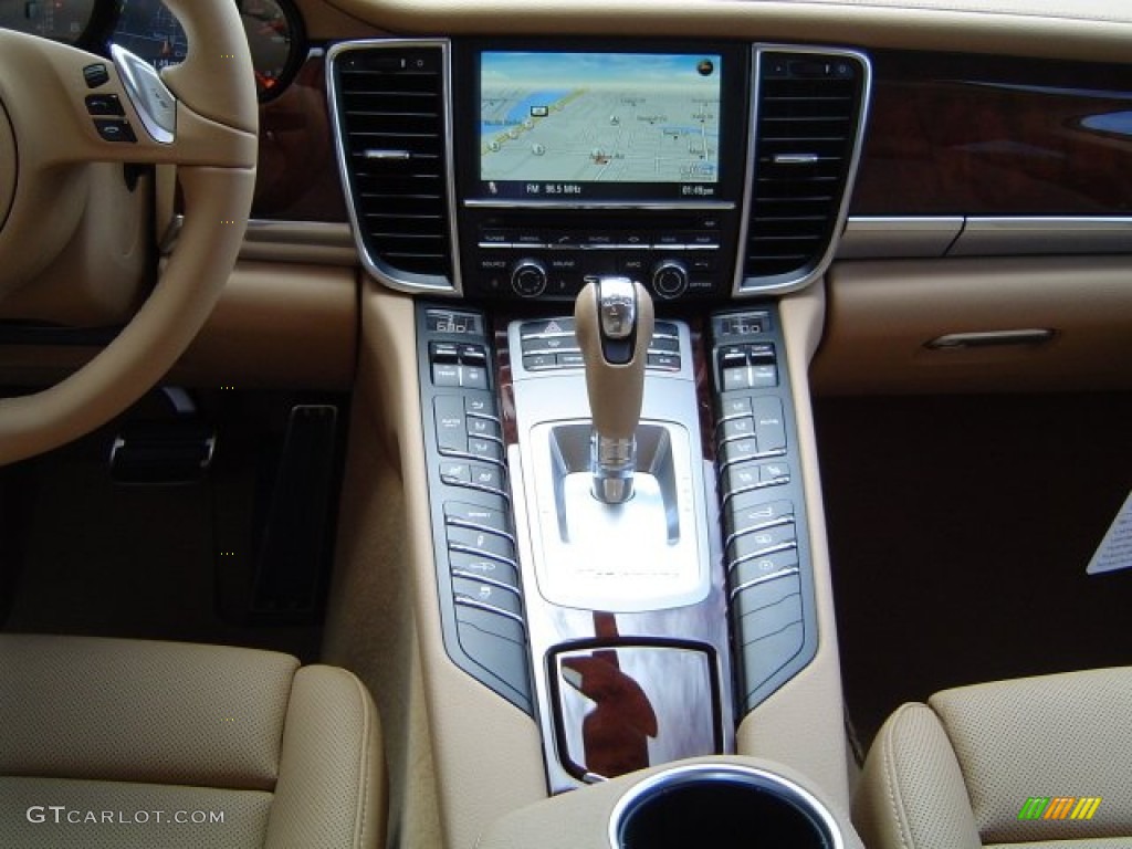 2012 Porsche Panamera S Controls Photo #63560434