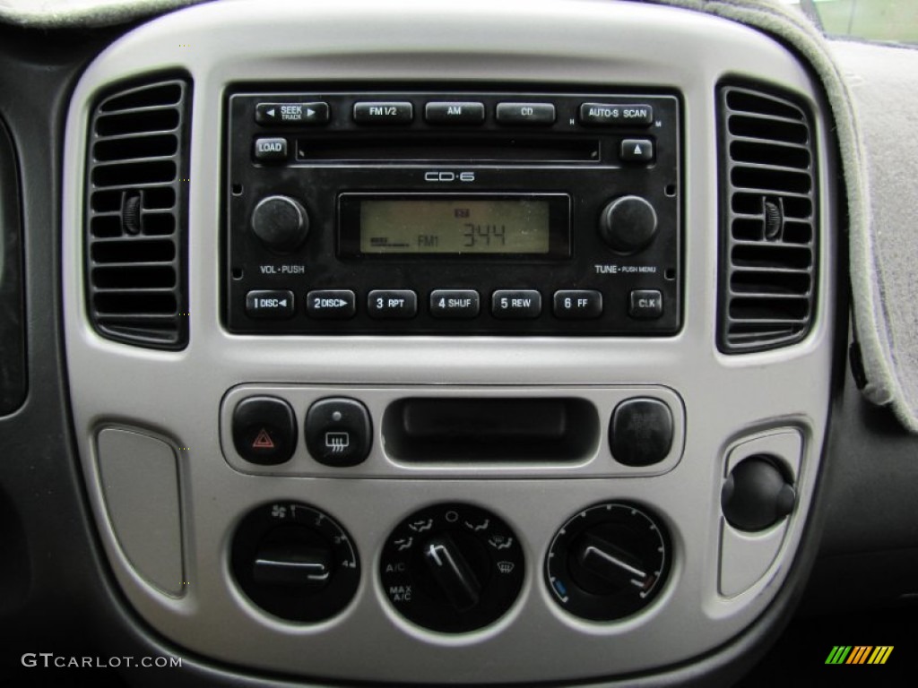 2005 Ford Escape XLT Controls Photo #63562279