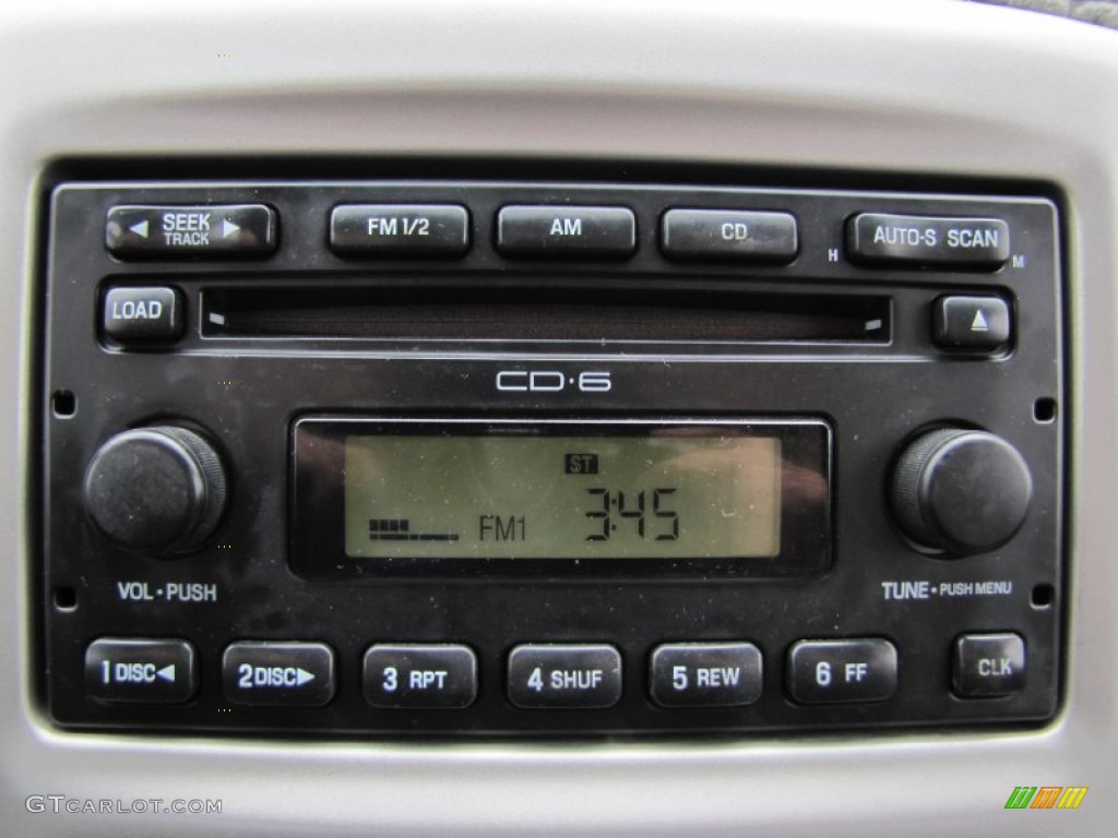 2005 Ford Escape XLT Audio System Photo #63562289