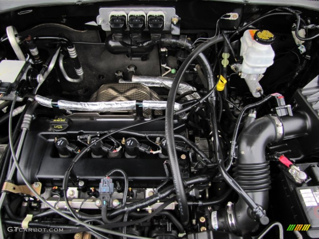 2005 Ford Escape XLT Engine Photos
