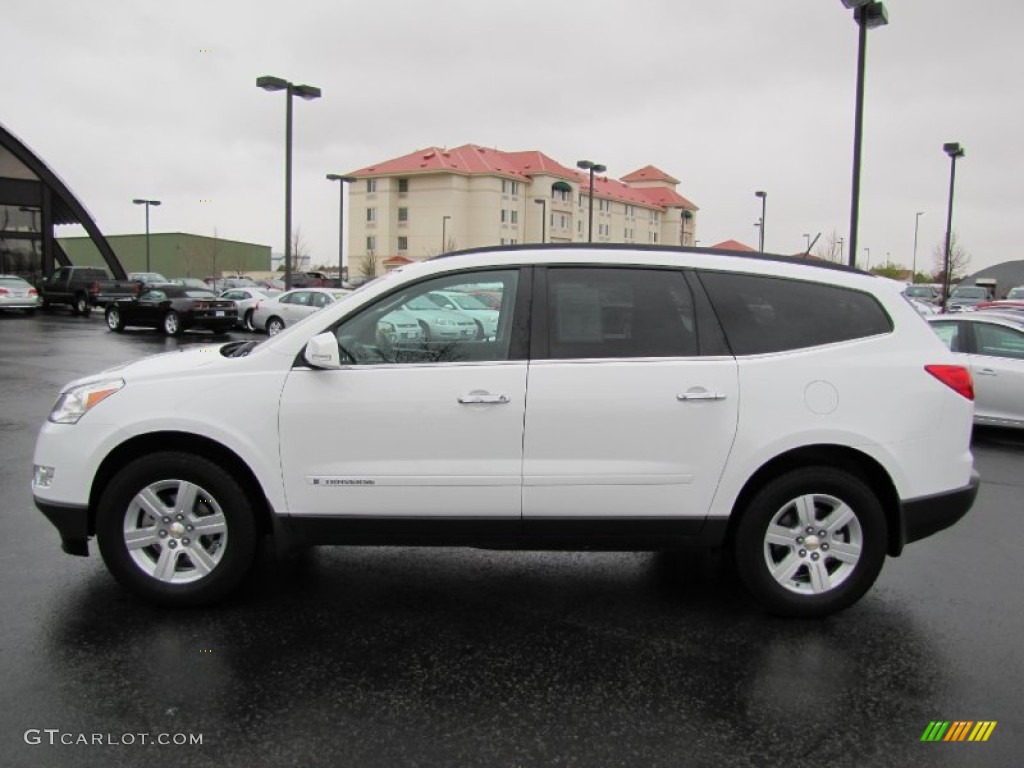 2009 Traverse LT AWD - Summit White / Ebony photo #4
