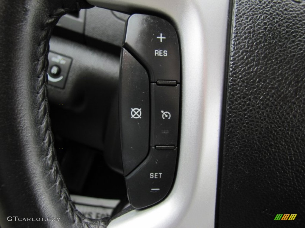 2009 Traverse LT AWD - Summit White / Ebony photo #12