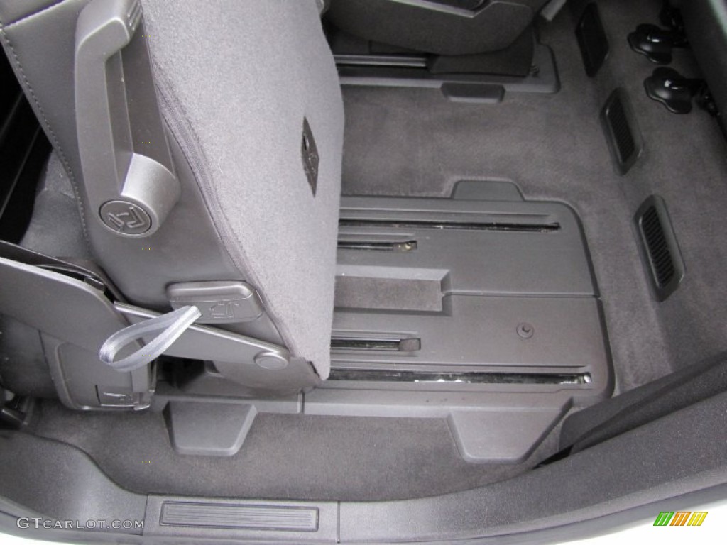 2009 Traverse LT AWD - Summit White / Ebony photo #33