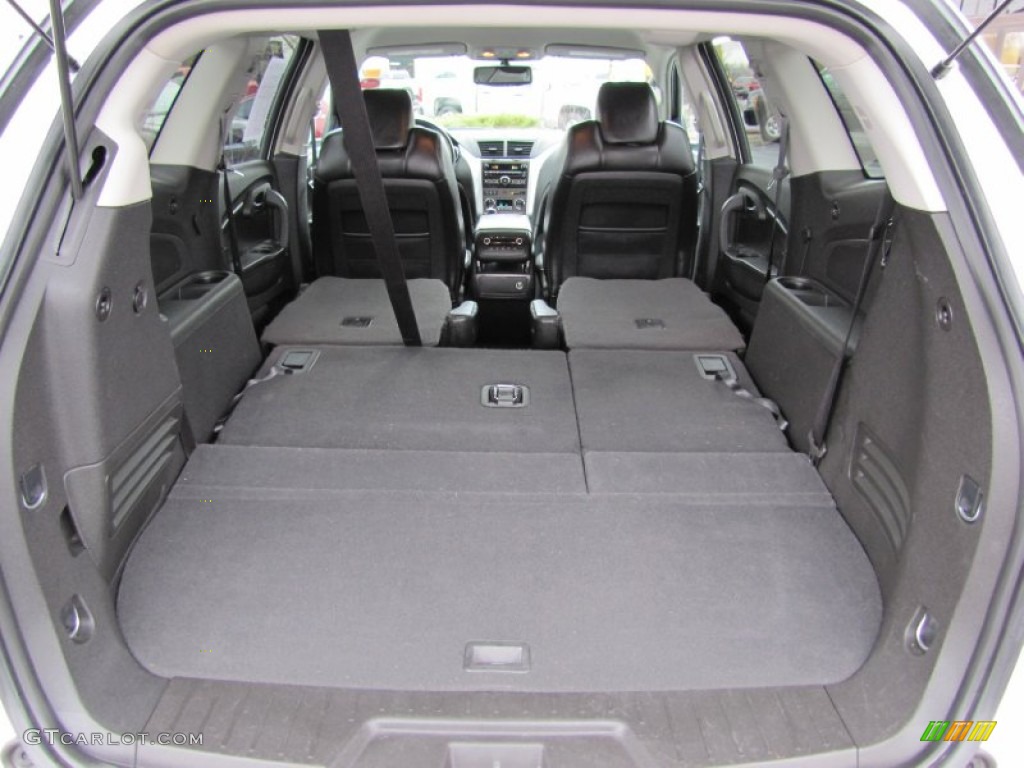2009 Traverse LT AWD - Summit White / Ebony photo #36