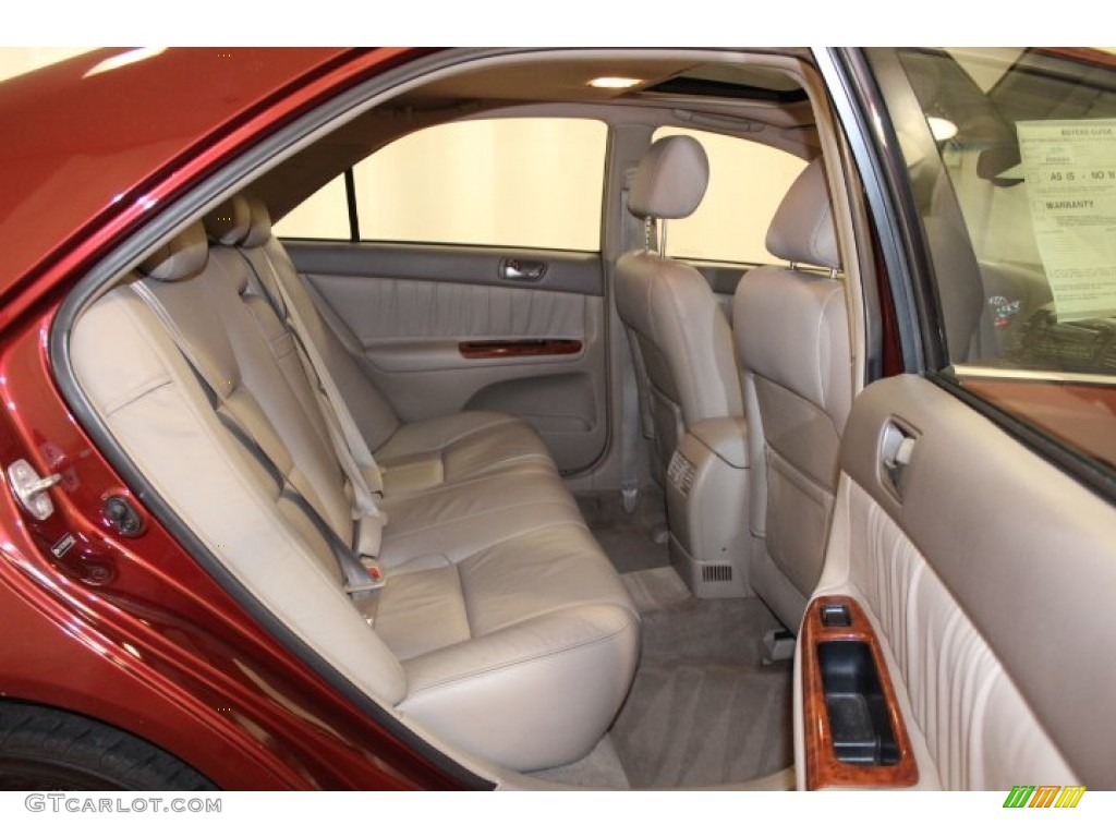 2005 Camry XLE V6 - Salsa Red Pearl / Taupe photo #19
