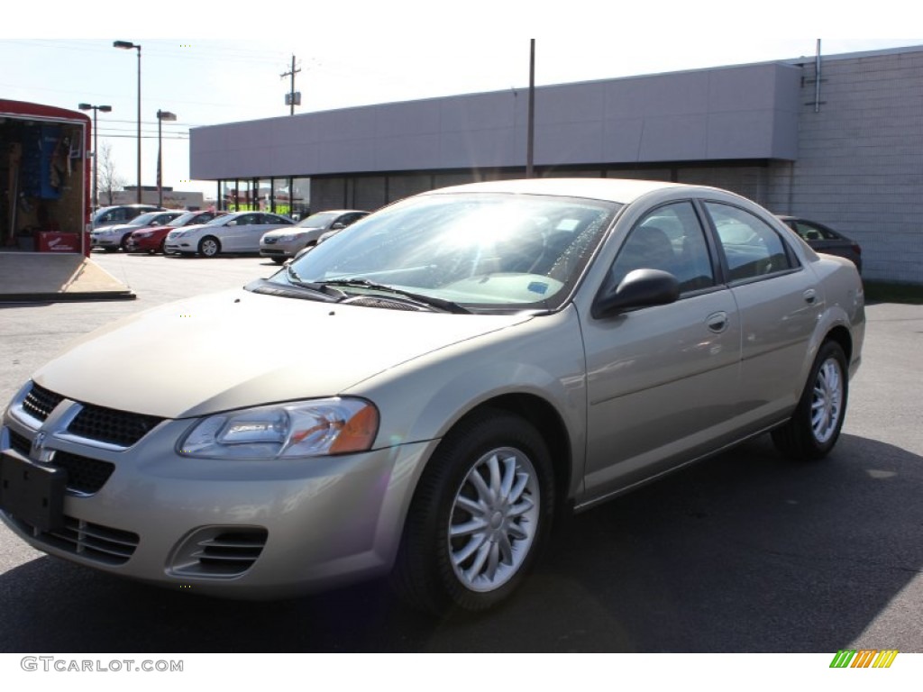 2006 Stratus SXT Sedan - Linen Gold Metallic / Dark Slate Grey photo #1