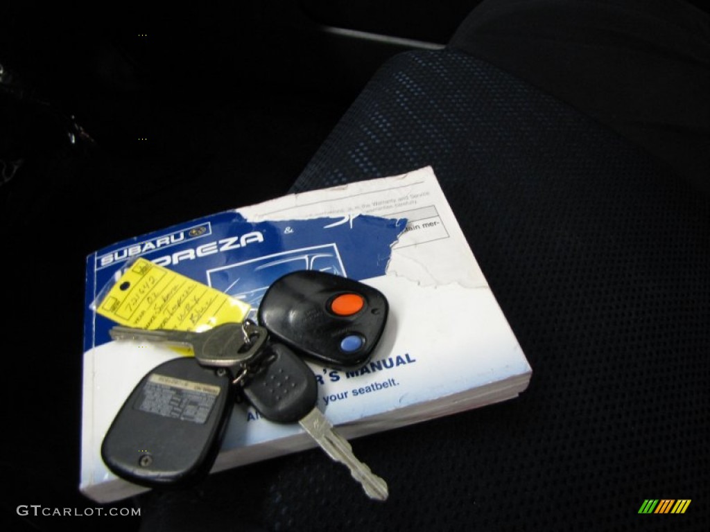 2002 Subaru Impreza WRX Sedan Keys Photos