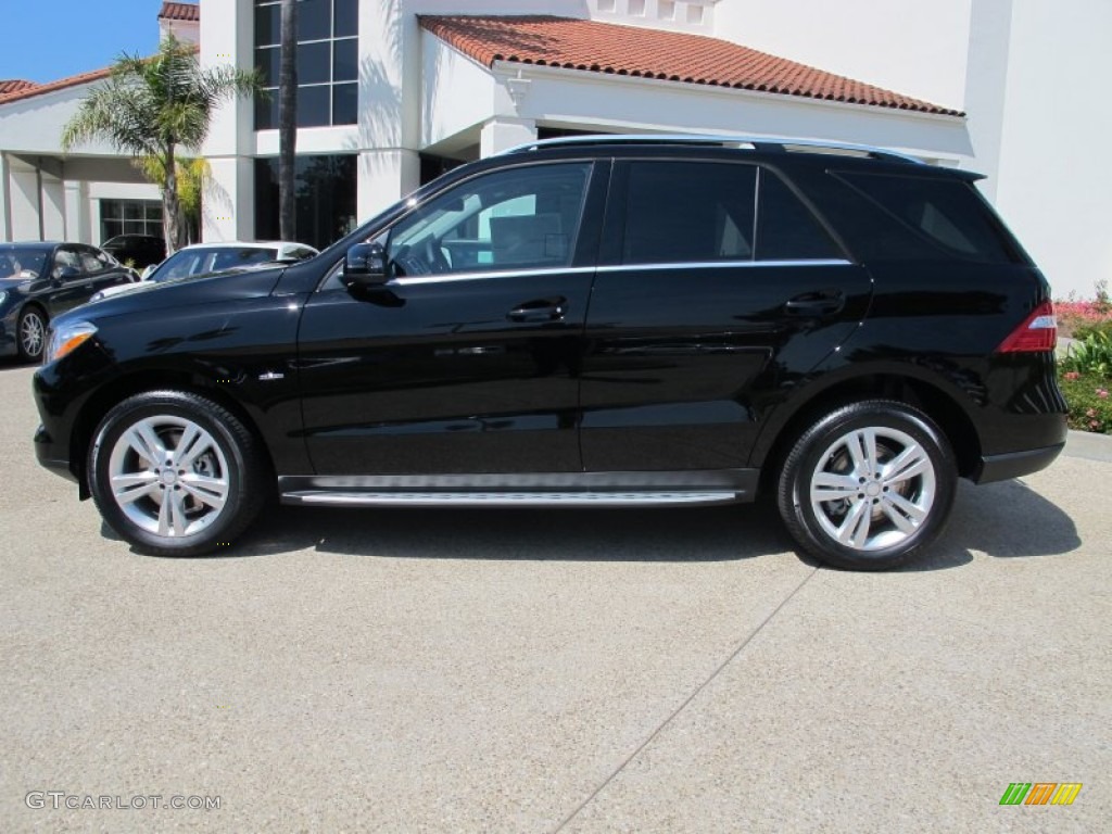 2012 ML 350 4Matic - Black / Black photo #2