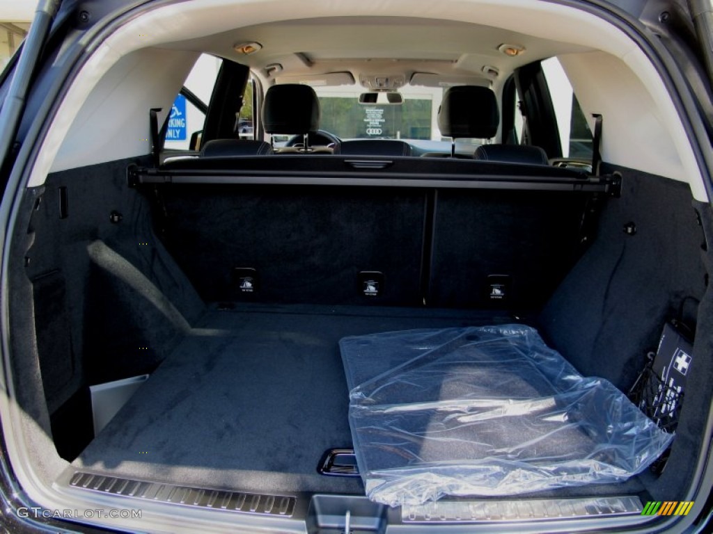 2012 ML 350 4Matic - Black / Black photo #4