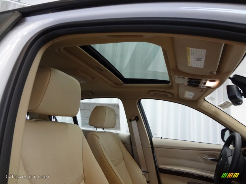 2011 3 Series 328i xDrive Sedan - Alpine White / Beige photo #12