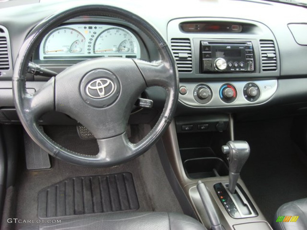 2004 Camry SE V6 - Phantom Gray Pearl / Dark Charcoal photo #13