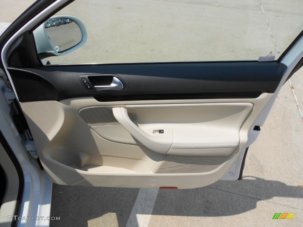 2012 Volkswagen Jetta S SportWagen Door Panel Photos