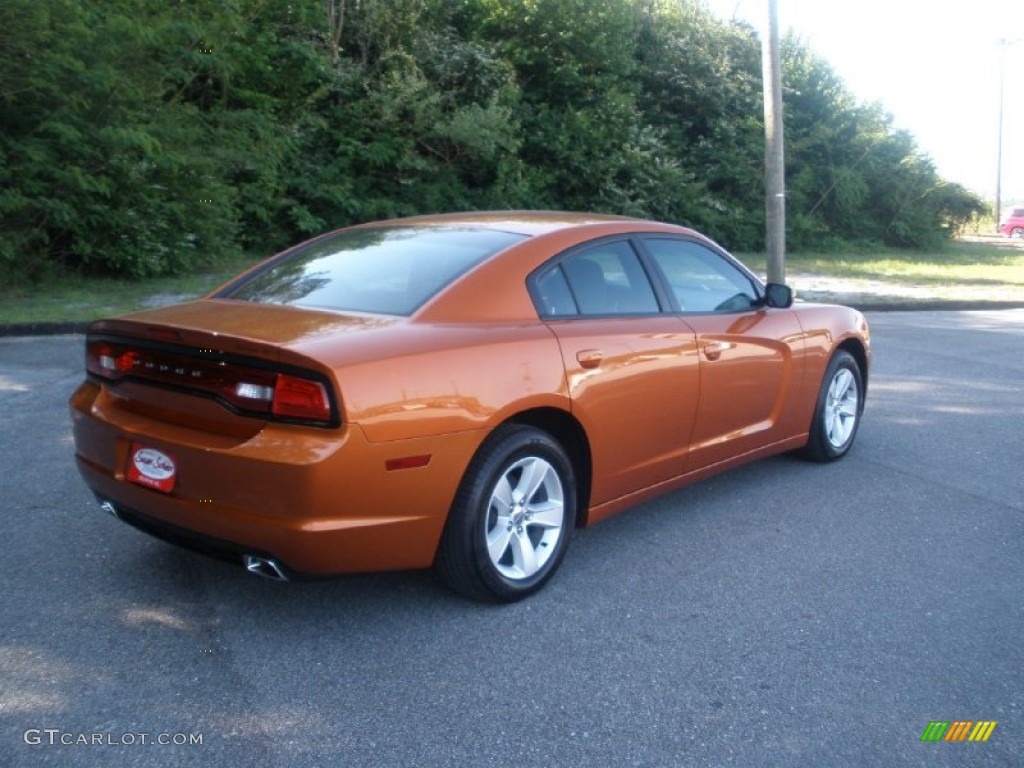 2011 Charger SE - Toxic Orange Pearl / Black photo #7