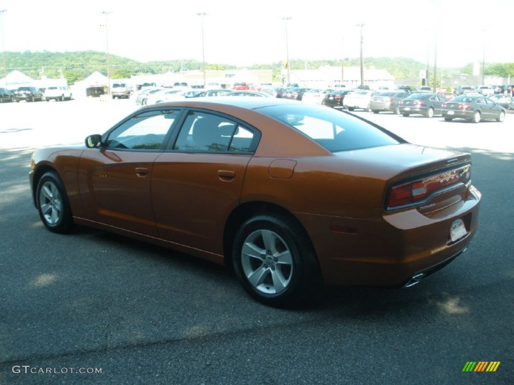 2011 Charger SE - Toxic Orange Pearl / Black photo #9