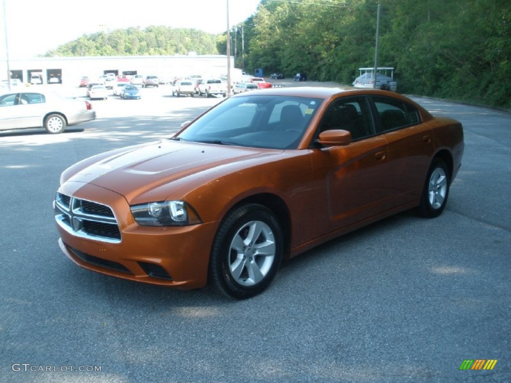 2011 Charger SE - Toxic Orange Pearl / Black photo #11