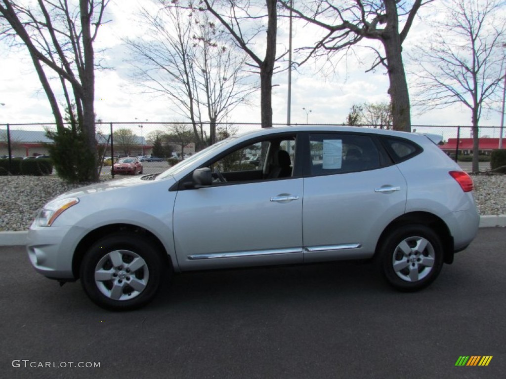 2011 Rogue S AWD - Silver Ice Metallic / Black photo #4
