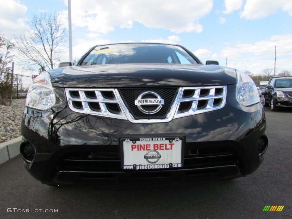 2011 Rogue S AWD - Wicked Black / Gray photo #2