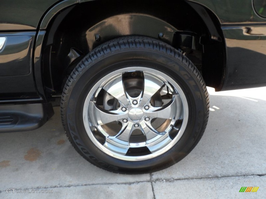 2003 GMC Yukon SLE Custom Wheels Photo #63578240