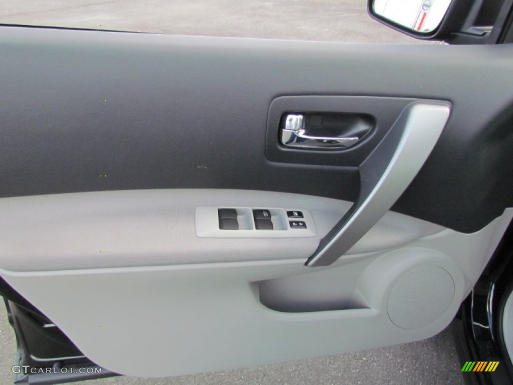 2011 Rogue S AWD - Wicked Black / Gray photo #9
