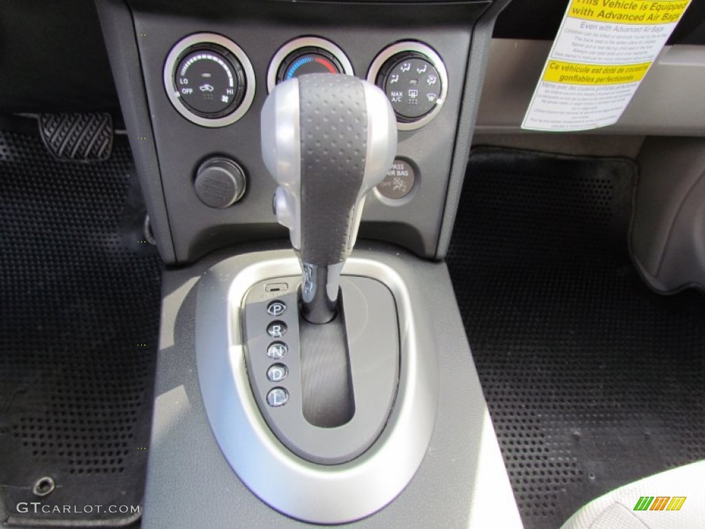 2011 Rogue S AWD - Wicked Black / Gray photo #13