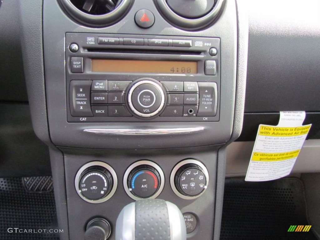 2011 Rogue S AWD - Wicked Black / Gray photo #14
