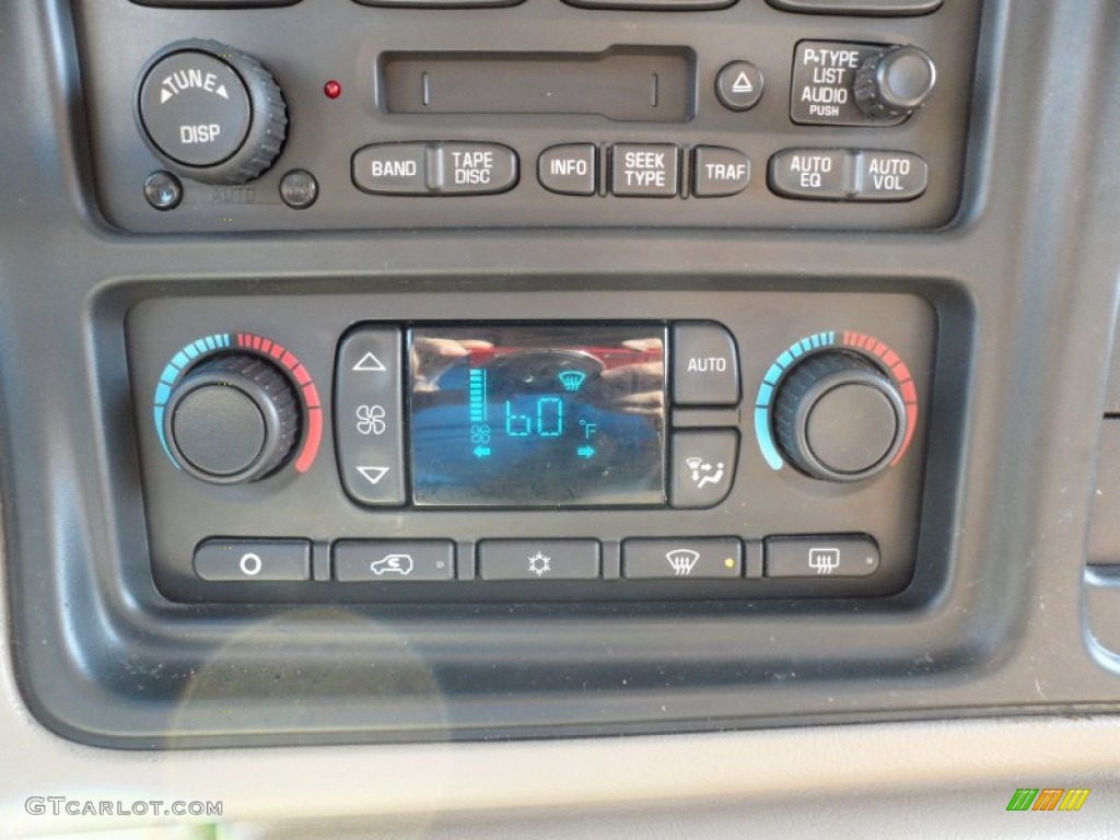 2003 GMC Yukon SLE Controls Photo #63578429