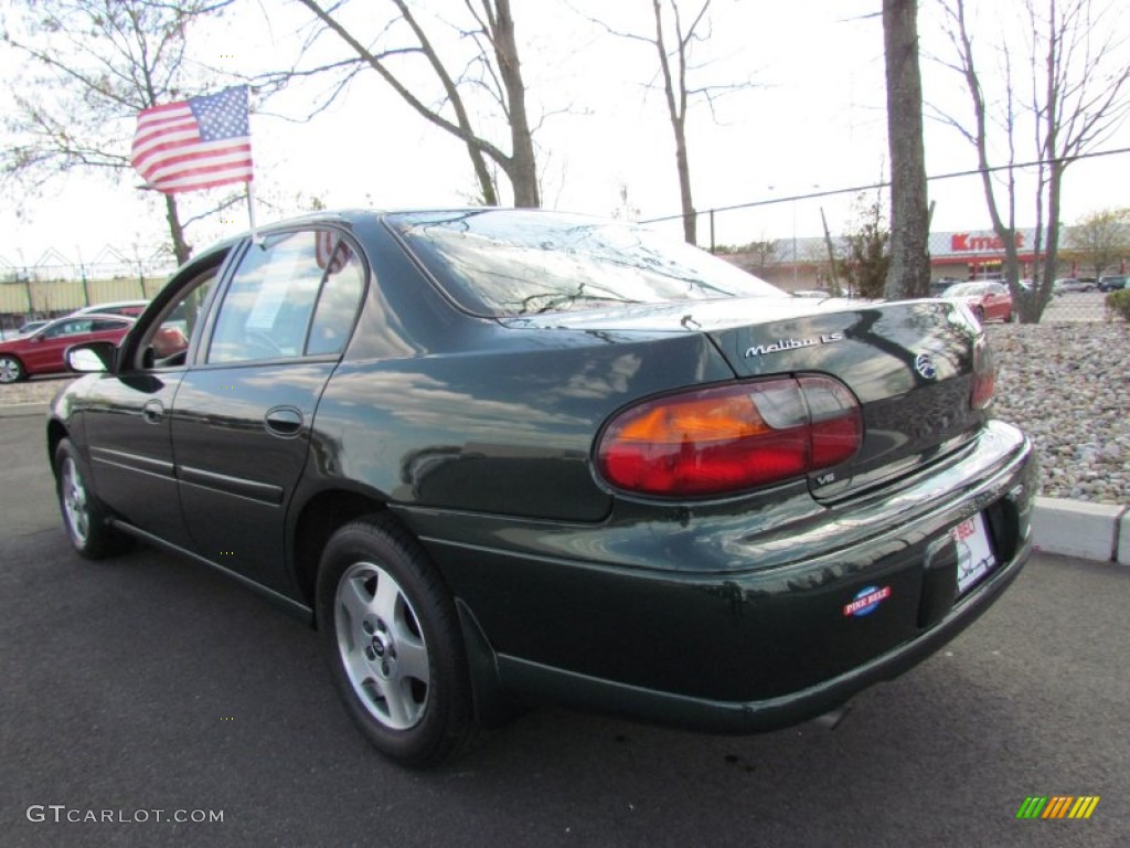 2002 Malibu LS Sedan - Forest Green Metallic / Gray photo #5