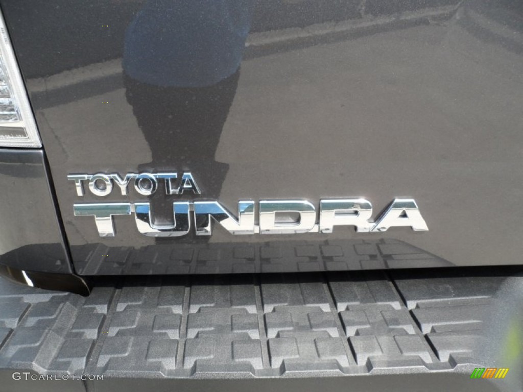 2012 Tundra SR5 TRD CrewMax - Magnetic Gray Metallic / Graphite photo #17