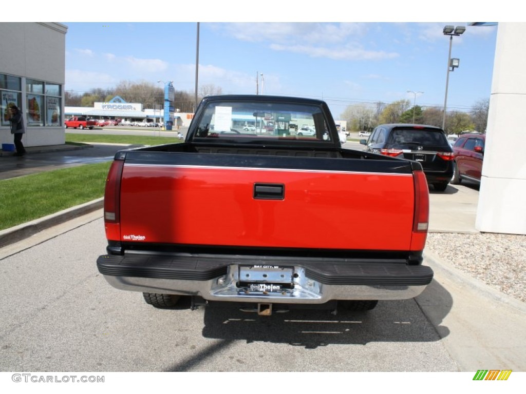 1989 C/K K1500 Regular Cab 4x4 - Sable Black / Garnet photo #5